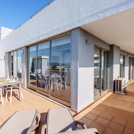 Apartamento Breathtaking Coral Ocean View At Oa Portimão